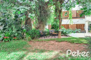 Apartamento à venda com 85m², 3 dormitórios, 1 suíte, 2 vagas, no bairro Ipanema em Porto Alegre