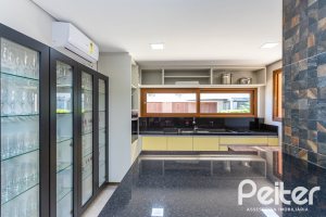 Apartamento à venda com 85m², 3 dormitórios, 1 suíte, 2 vagas, no bairro Ipanema em Porto Alegre