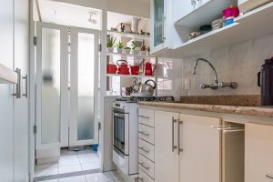 Apartamento à venda com 58m², 2 dormitórios, 1 vaga, no bairro Cristal em Porto Alegre