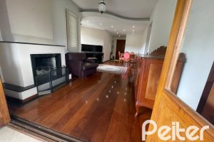 Apartamento à venda com 116m², 3 dormitórios, 1 suíte, 2 vagas, no bairro Tristeza em PORTO ALEGRE