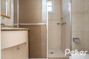 Apartamento à venda com 85m², 2 dormitórios, 1 suíte, 1 vaga, no bairro Ipanema em Porto Alegre