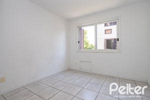 Apartamento à venda com 85m², 2 dormitórios, 1 suíte, 1 vaga, no bairro Ipanema em Porto Alegre