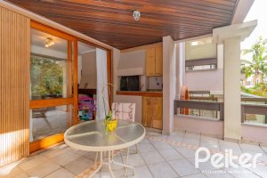 Apartamento à venda com 142m², 3 dormitórios, 1 suíte, 2 vagas, no bairro Ipanema em Porto Alegre