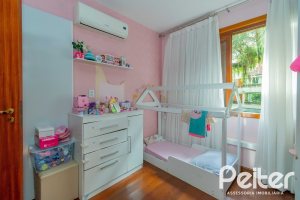 Apartamento à venda com 142m², 3 dormitórios, 1 suíte, 2 vagas, no bairro Ipanema em Porto Alegre