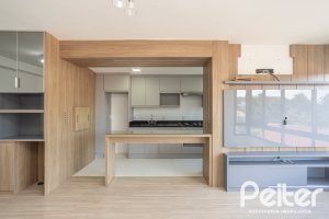 Apartamento à venda com 94m², 3 dormitórios, 1 suíte, 2 vagas, no bairro Ipanema em Porto Alegre