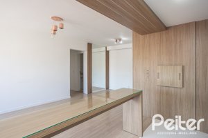 Apartamento à venda com 94m², 3 dormitórios, 1 suíte, 2 vagas, no bairro Ipanema em Porto Alegre