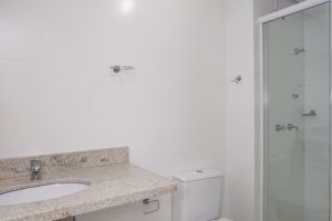 Apartamento à venda com 94m², 3 dormitórios, 1 suíte, 2 vagas, no bairro Ipanema em Porto Alegre