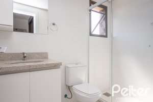 Apartamento à venda com 94m², 3 dormitórios, 1 suíte, 2 vagas, no bairro Ipanema em Porto Alegre