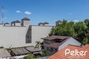 Apartamento à venda com 94m², 3 dormitórios, 1 suíte, 2 vagas, no bairro Ipanema em Porto Alegre