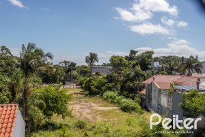 Apartamento à venda com 94m², 3 dormitórios, 1 suíte, 2 vagas, no bairro Ipanema em Porto Alegre