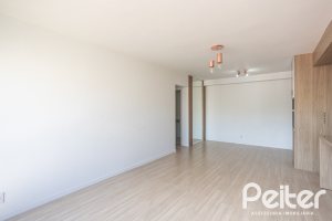 Apartamento à venda com 94m², 3 dormitórios, 1 suíte, 2 vagas, no bairro Ipanema em Porto Alegre