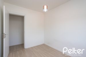 Apartamento à venda com 94m², 3 dormitórios, 1 suíte, 2 vagas, no bairro Ipanema em Porto Alegre