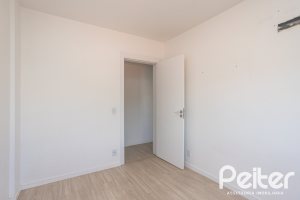 Apartamento à venda com 94m², 3 dormitórios, 1 suíte, 2 vagas, no bairro Ipanema em Porto Alegre