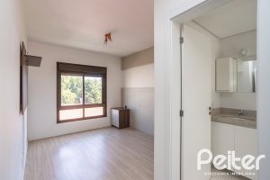 Apartamento à venda com 94m², 3 dormitórios, 1 suíte, 2 vagas, no bairro Ipanema em Porto Alegre
