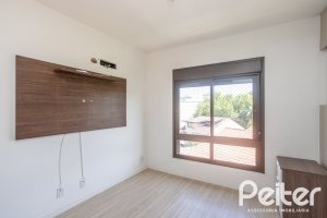 Apartamento à venda com 94m², 3 dormitórios, 1 suíte, 2 vagas, no bairro Ipanema em Porto Alegre