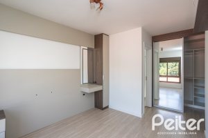 Apartamento à venda com 94m², 3 dormitórios, 1 suíte, 2 vagas, no bairro Ipanema em Porto Alegre