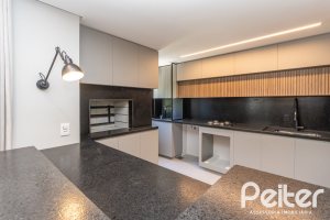 Apartamento à venda com 112m², 3 dormitórios, 3 suítes, 2 vagas, no bairro Cristal em Porto Alegre