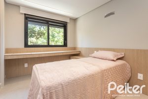 Apartamento à venda com 112m², 3 dormitórios, 3 suítes, 2 vagas, no bairro Cristal em Porto Alegre