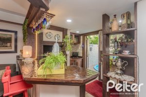 Casa em Condomínio à venda com 220m², 3 dormitórios, 1 suíte, 3 vagas, no bairro Ipanema em Porto Alegre