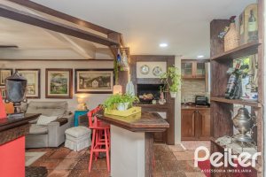 Casa em Condomínio à venda com 220m², 3 dormitórios, 1 suíte, 3 vagas, no bairro Ipanema em Porto Alegre