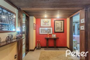 Casa em Condomínio à venda com 220m², 3 dormitórios, 1 suíte, 3 vagas, no bairro Ipanema em Porto Alegre