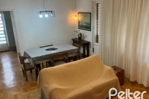 Casa à venda com 155m², 3 dormitórios, 3 vagas, no bairro Ipanema em Porto Alegre