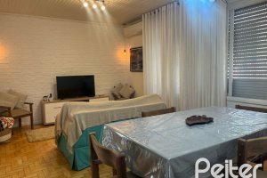 Casa à venda com 155m², 3 dormitórios, 3 vagas, no bairro Ipanema em Porto Alegre