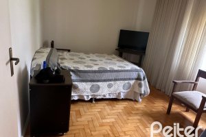 Casa à venda com 155m², 3 dormitórios, 3 vagas, no bairro Ipanema em Porto Alegre