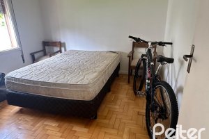 Casa à venda com 155m², 3 dormitórios, 3 vagas, no bairro Ipanema em Porto Alegre