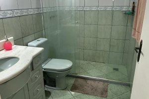 Casa à venda com 155m², 3 dormitórios, 3 vagas, no bairro Ipanema em Porto Alegre