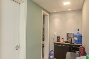 Comercial à venda com 40m², 1 vaga, no bairro Cristal em Porto Alegre