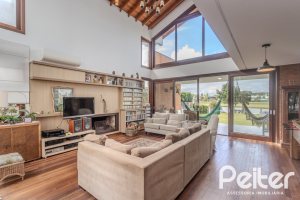 Casa em Condomínio à venda com 336m², 4 dormitórios, 4 suítes, 4 vagas, no bairro Terra Ville em PORTO ALEGRE