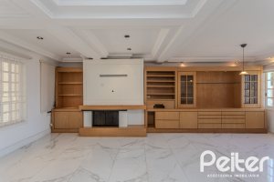 Casa à venda com 225m², 4 dormitórios, 4 suítes, 4 vagas, no bairro Espírito Santo em Porto Alegre