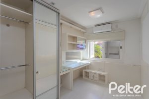 Casa à venda com 225m², 4 dormitórios, 4 suítes, 4 vagas, no bairro Espírito Santo em Porto Alegre