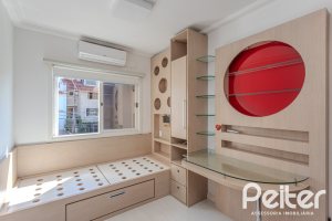Casa à venda com 225m², 4 dormitórios, 4 suítes, 4 vagas, no bairro Espírito Santo em Porto Alegre