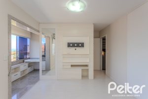 Casa à venda com 225m², 4 dormitórios, 4 suítes, 4 vagas, no bairro Espírito Santo em Porto Alegre