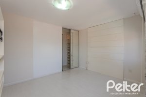 Casa à venda com 225m², 4 dormitórios, 4 suítes, 4 vagas, no bairro Espírito Santo em Porto Alegre