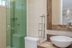 Casa à venda com 225m², 4 dormitórios, 4 suítes, 4 vagas, no bairro Espírito Santo em Porto Alegre