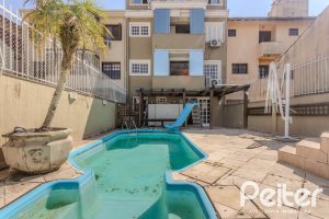 Casa à venda com 225m², 4 dormitórios, 4 suítes, 4 vagas, no bairro Espírito Santo em Porto Alegre