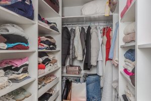 Casa à venda com 265m², 3 dormitórios, 3 suítes, 4 vagas, no bairro Ipanema em Porto Alegre