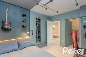 Casa à venda com 265m², 3 dormitórios, 3 suítes, 4 vagas, no bairro Ipanema em Porto Alegre