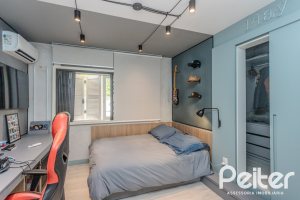 Casa à venda com 265m², 3 dormitórios, 3 suítes, 4 vagas, no bairro Ipanema em Porto Alegre