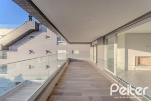 Apartamento à venda com 193m², 3 dormitórios, 3 suítes, 4 vagas, no bairro Tristeza em Porto Alegre