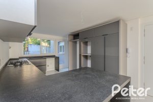 Apartamento à venda com 193m², 3 dormitórios, 3 suítes, 4 vagas, no bairro Tristeza em Porto Alegre