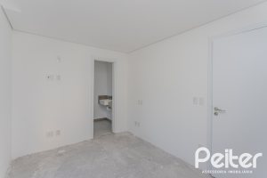 Apartamento à venda com 193m², 3 dormitórios, 3 suítes, 4 vagas, no bairro Tristeza em Porto Alegre