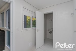 Apartamento à venda com 193m², 3 dormitórios, 3 suítes, 4 vagas, no bairro Tristeza em Porto Alegre