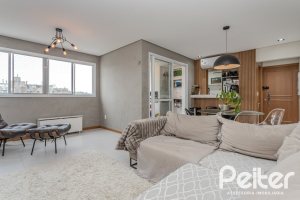 Apartamento à venda com 103m², 3 dormitórios, 1 suíte, 2 vagas, no bairro Cristal em Porto Alegre