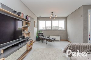 Apartamento à venda com 103m², 3 dormitórios, 1 suíte, 2 vagas, no bairro Cristal em Porto Alegre