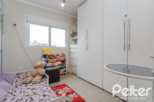 Apartamento à venda com 103m², 3 dormitórios, 1 suíte, 2 vagas, no bairro Cristal em Porto Alegre