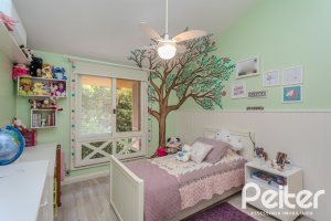 Casa em Condomínio à venda com 182m², 3 dormitórios, 1 suíte, 3 vagas, no bairro Cavalhada em Porto Alegre